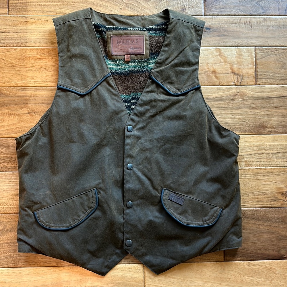 Outback trading oilskin Cliffdweller vest